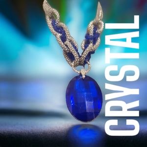 Statement pendant necklace